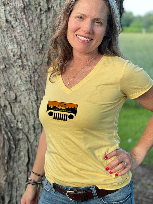 Jeep In The Smokies V-neck T-shirt